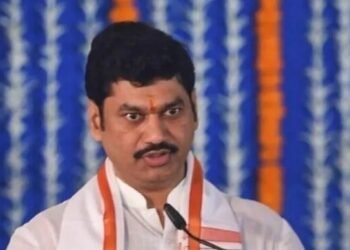 Maharashtra minister steps down after aide arrested in sarpanch murder case