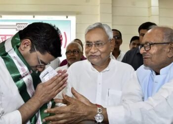 Nitish Kumar may switch sides after Bihar Polls, predicts Prashant Kishor