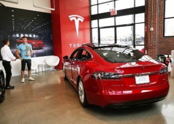 Musk’s Tesla signs lease agreement to launch first showroom in Mumbai