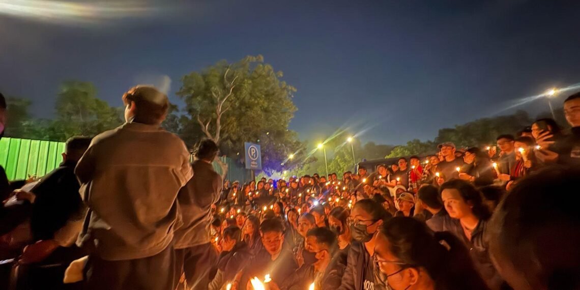 India Gate candlelight protest