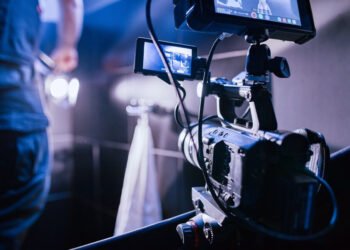 This Indian filmmaker charges even more than SRK, Salman. Charges Rs….