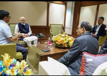 Prime Minister holds a high level meeting in the airport itself to review Pahalgam situation