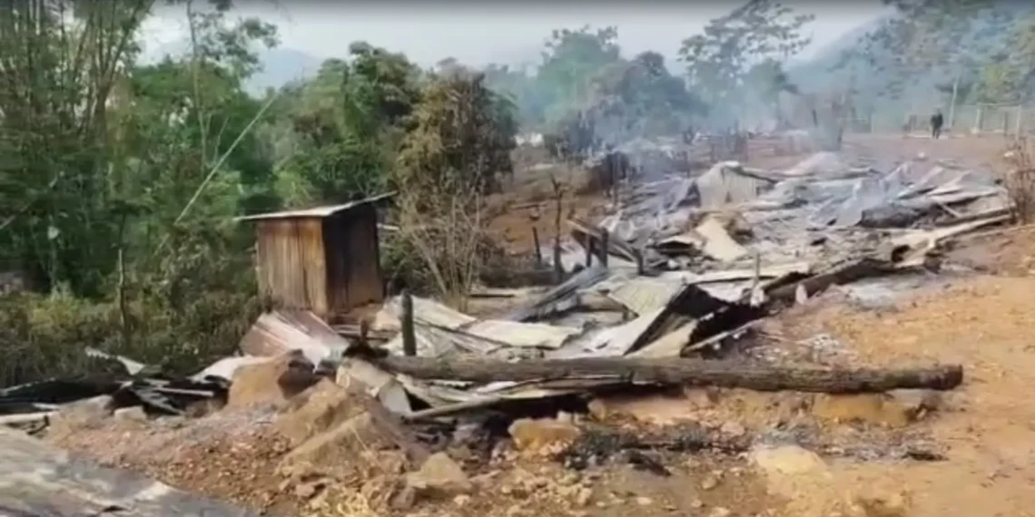 Manipur:Kamjong village burning