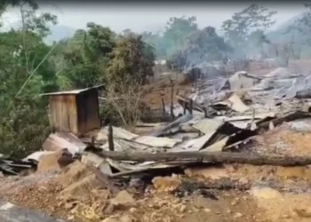 Manipur:Kamjong village burning