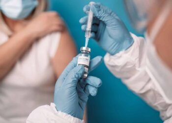 US Ends Routine Child, Pregnant Woman COVID Shots Amidst Safety Concerns