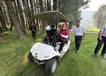 In Pahalgam, Abdullahs Blend Golf and Governance to Boost Kashmir Tourism