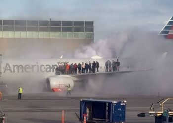 Another Boeing Scare: American Airlines Jet Catches Fire