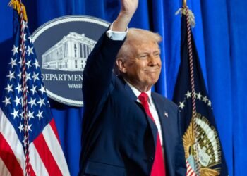 Harvard vs Trump: Subpoenas, Lawsuits, and Frozen Grants