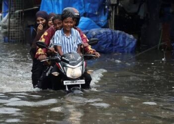 Mumbai Rains: City Gears Up as Heavy Downpours Approach; IMD Issues Orange Alert
