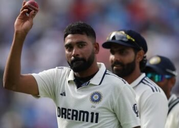 India vs England: Mohammed Siraj triple strikes lead India's fightback