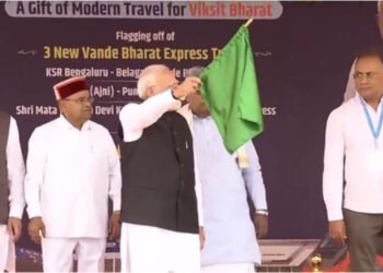 Bengaluru: Modi Launches 3 Vande Bharat Trains; Inaugurates Metro's Yellow Line