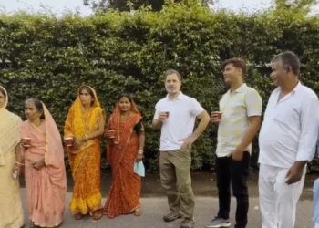 Rahul Gandhi Enjoys Tea with `Dead’ Voters, Slams EC
