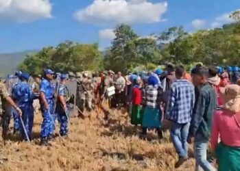 Tension Erupts in Imphal East as IDPs Clash with Security Forces