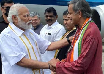 Tharoor Invited to Putin State Dinner; Rahul Gandhi, Kharge Left Out