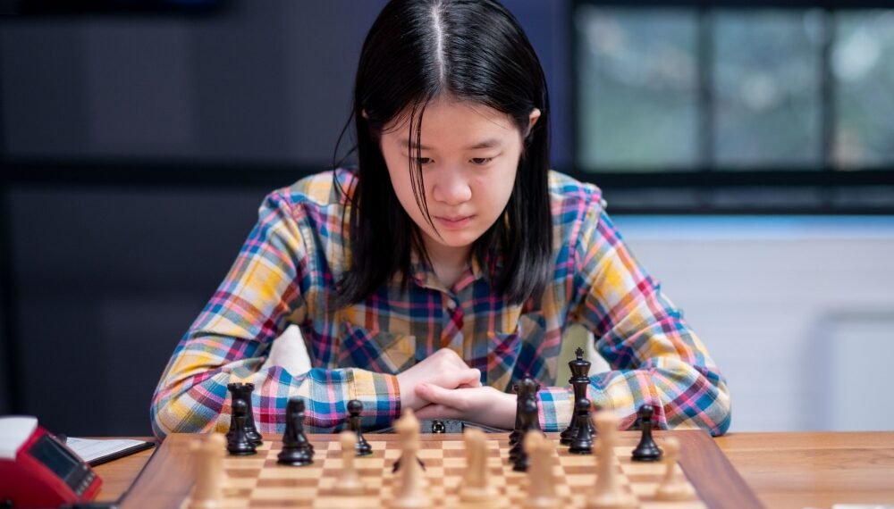 Alice Lee Becomes First Finalist of the 2026 Women's Speed Chess Championship - Power Corridors