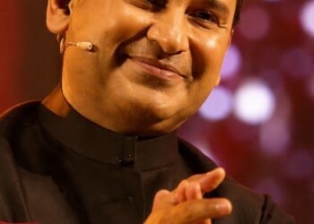 Manoj Muntashir Backs NEET Students but Refuses to Join Jantar Mantar Protest, Calls Organisers ‘Tukde Tukde Gang’ - Power Corridors