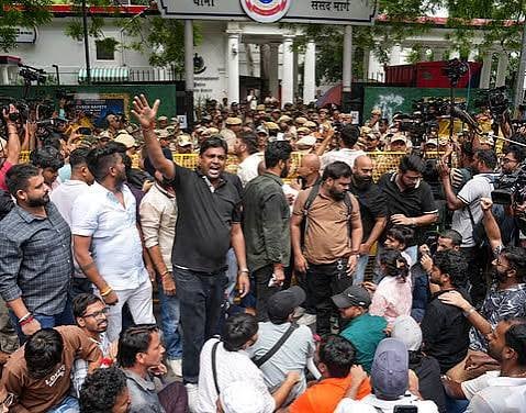 CJP Protest: Delhi Police Assures Arrest of ‘Self-Styled Goon’ Swatantra Bhardwaj